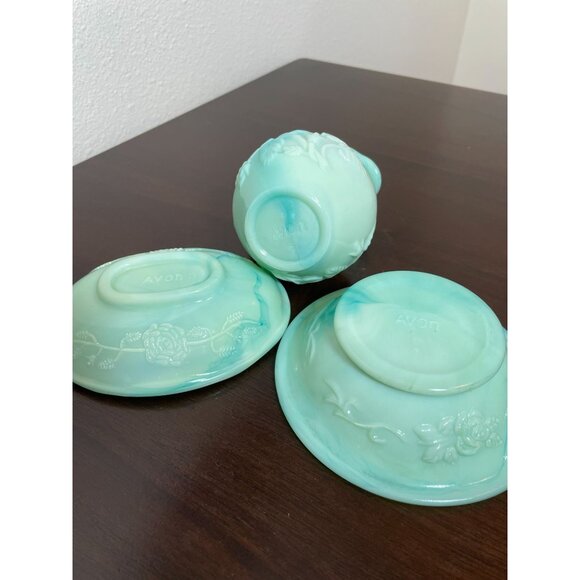 Avon Vintage Green Milk Glass Miniature Wash Basin & Pitcher Set With Matching S - Picture 3 of 6